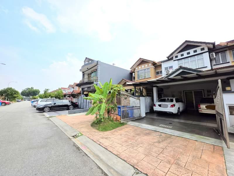 Rumah Teres 2 Tingkat untuk Dijual di Seksyen 23 (Shah Alam) - Azli Ibrahim - Exterior - PropertyGuru.com.my
