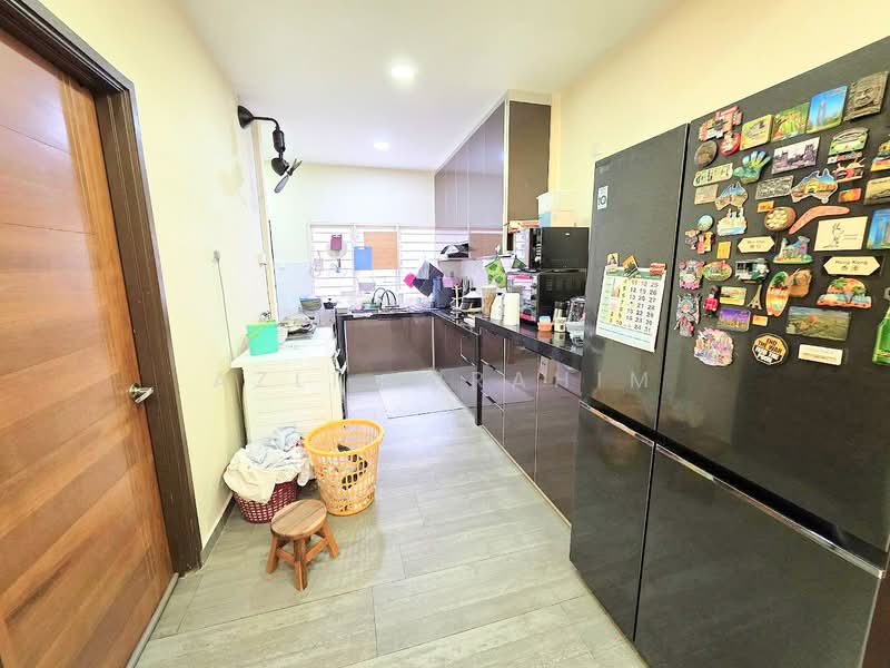 Rumah Teres 2 Tingkat untuk Dijual di Seksyen 23 (Shah Alam) - Azli Ibrahim - Kitchen - PropertyGuru.com.my