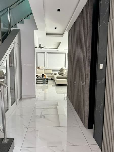 Rumah Kluster untuk Dijual di Taman Mount Austin (Tebrau) - Suenn Low - Living Room - PropertyGuru.com.my