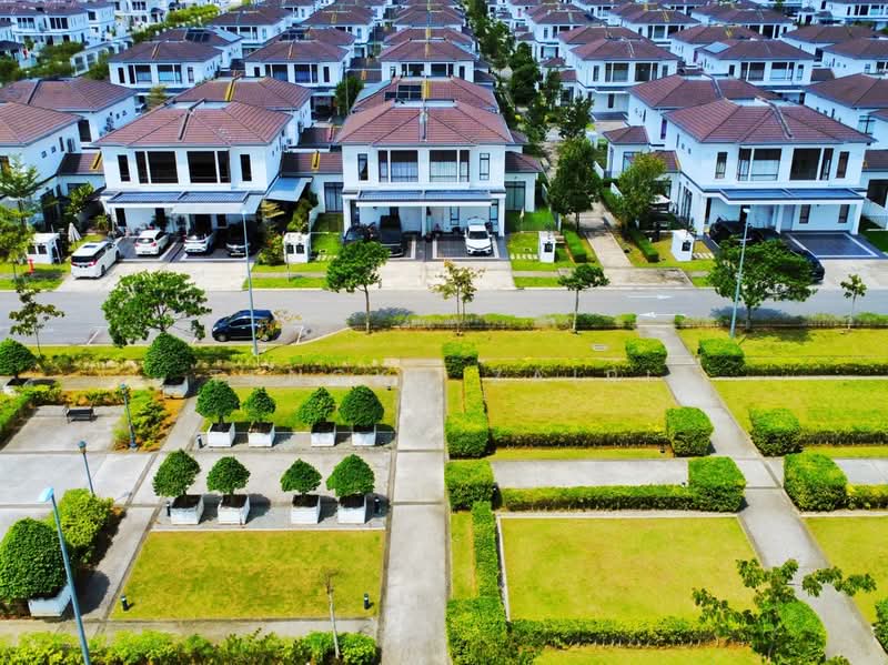 Rumah Berkembar untuk Dijual di Eco Grandeur (Puncak Alam) - Tengku Zairi - PropertyGuru.com.my