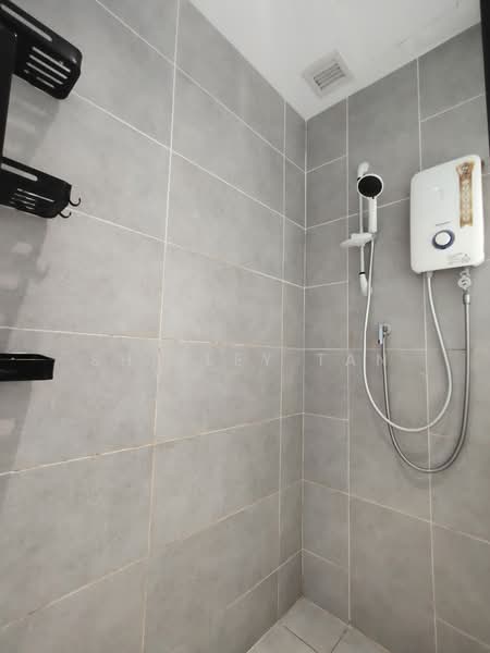 Servis Apartment untuk Disewa di DK Impian - Shirley Tan - Bathroom - PropertyGuru.com.my