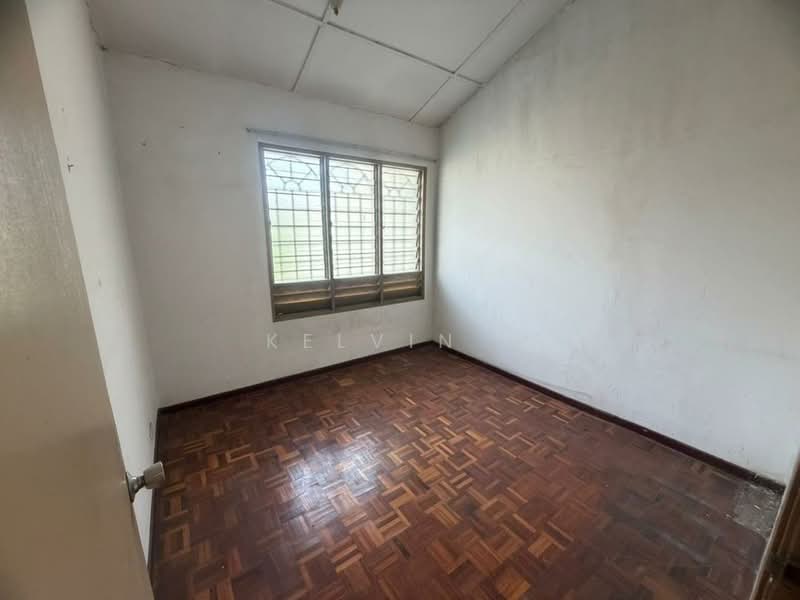 2-storey Terraced House for Sale in Bandar Bukit Beruntung (Bukit Beruntung) - Kelvin . - Interior - PropertyGuru.com.my
