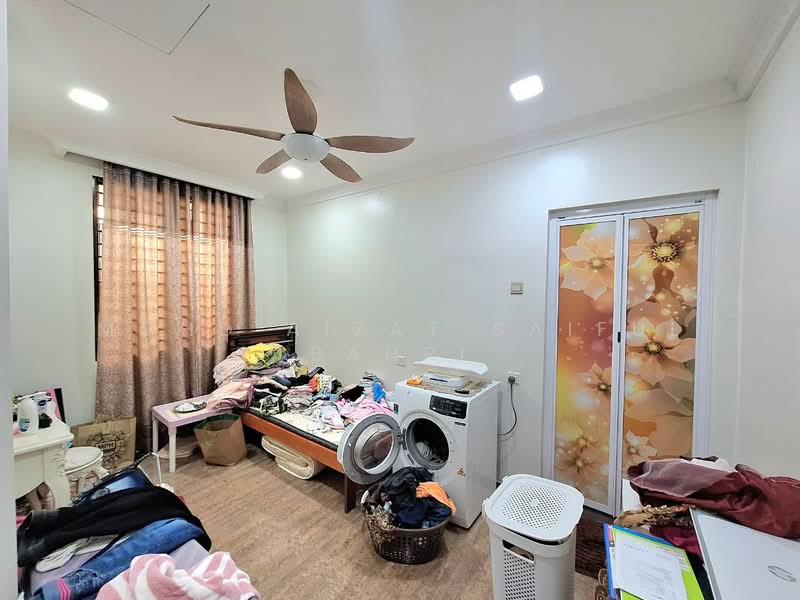 Rumah Banglo untuk Dijual di Klang (Selangor) - Mohd Aizat Saiful Bahri - Bedroom - PropertyGuru.com.my