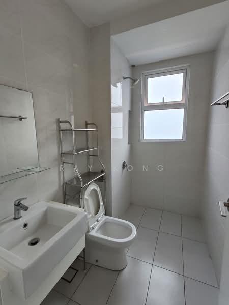Servis Apartment untuk Dijual di Eco Sky - Ray Kong - Bathroom - PropertyGuru.com.my