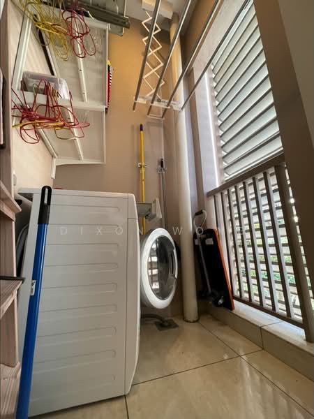 Servis Apartment untuk Disewa di Dorsett Residences Sri Hartamas - Dixon Wong - Balcony - PropertyGuru.com.my