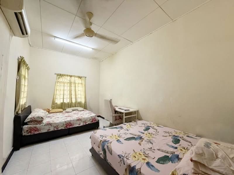 2-storey Terraced House for Sale in Seksyen 7 (Shah Alam) - Tengku Zairi - PropertyGuru.com.my