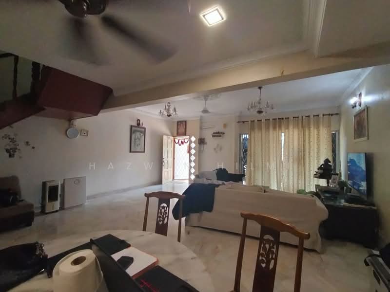 2-storey Terraced House for Sale in Ampang Jaya (Ampang) - Hazwan Hilmi - Living Room - PropertyGuru.com.my