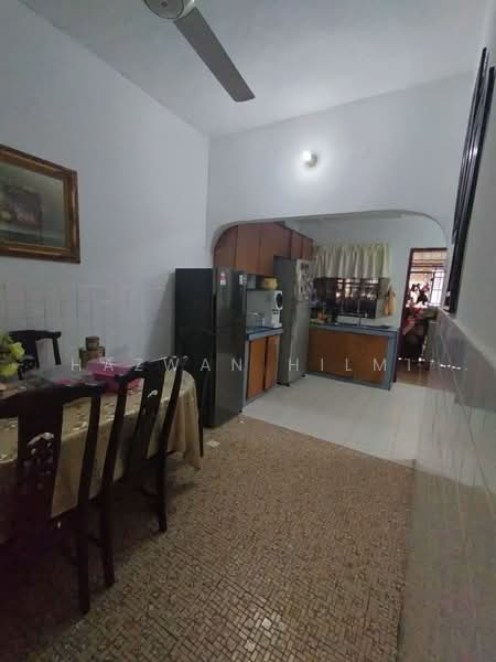 2-storey Terraced House for Sale in Ampang Jaya (Ampang) - Hazwan Hilmi - Kitchen - PropertyGuru.com.my