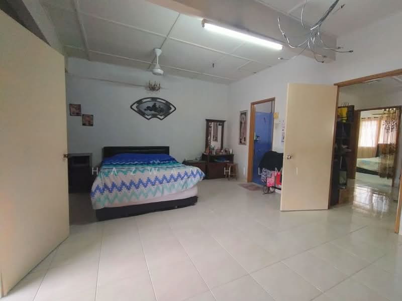 2-storey Terraced House for Sale in Ampang Jaya (Ampang) - Hazwan Hilmi - Bedroom - PropertyGuru.com.my