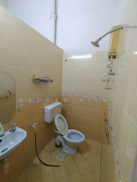 2-storey Terraced House for Sale in Ampang Jaya (Ampang) - Hazwan Hilmi - Bathroom - PropertyGuru.com.my