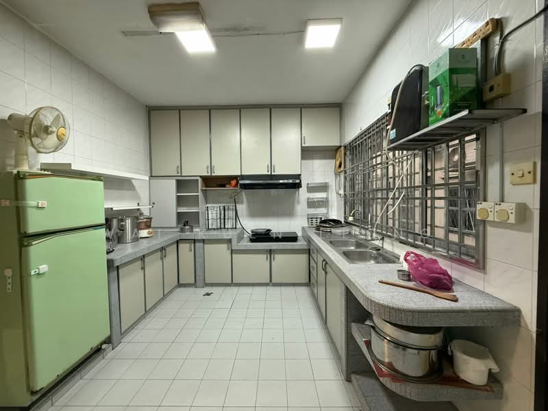 2-storey Terraced House for Sale in Pandan Perdana (Ampang) - Wai Kuen Leong - Kitchen - PropertyGuru.com.my