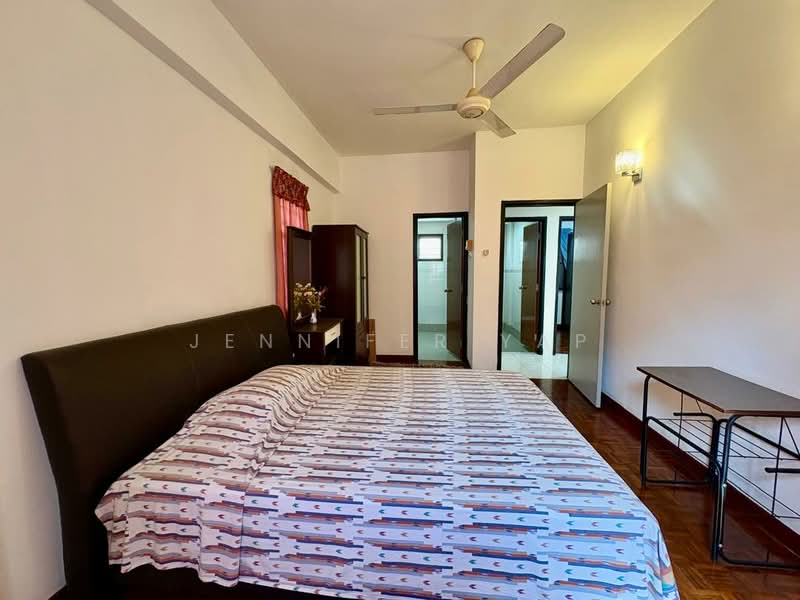 Apartment for Sale at Villa Indah - Jennifer Yap - Master bedroom - PropertyGuru.com.my
