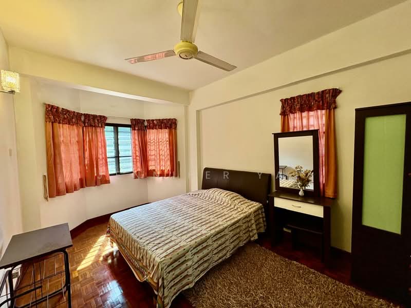 Apartment for Sale at Villa Indah - Jennifer Yap - Master bedroom - PropertyGuru.com.my