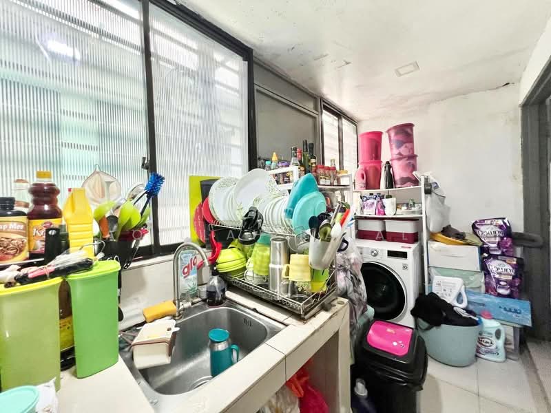 Rumah Teres 2 Tingkat untuk Dijual di Kampung Tasik Tambahan (Ampang) - Aqillah Razali - Kitchen - PropertyGuru.com.my
