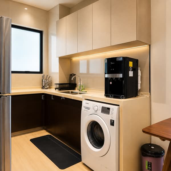 Condominium for Sale at Bay Point @ Country Garden Danga Bay - Elaine Ng - Kitchen - PropertyGuru.com.my