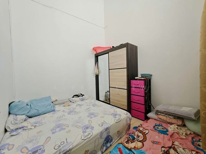 Rumah Teres 1 Tingkat untuk Dijual di Skudai (Johor) - Albert Liew - Bedroom - PropertyGuru.com.my