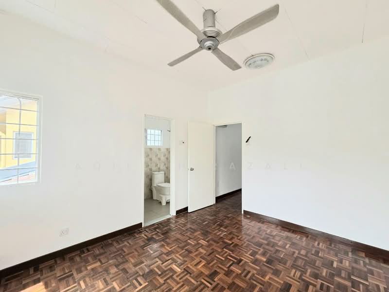 Rumah Teres 2 Tingkat untuk Dijual di Bandar Baru Bangi (Selangor) - Aqillah Razali - Bathroom - PropertyGuru.com.my