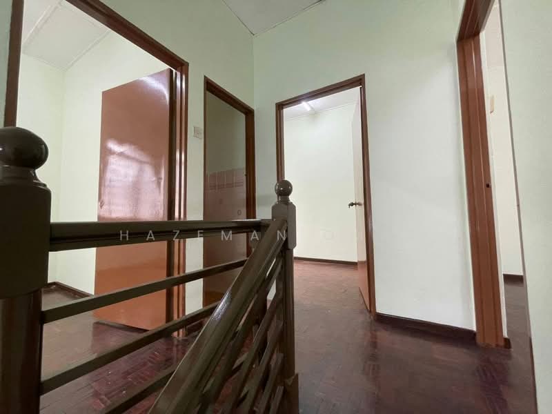 Rumah Teres 2 Tingkat untuk Dijual di Usj 1 (Subang Jaya) - Hazeman Omar - Corridor - PropertyGuru.com.my