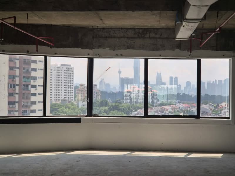 Pejabat untuk Disewa di Taman Danau Desa (Taman Desa) - Anna Toh - View - PropertyGuru.com.my