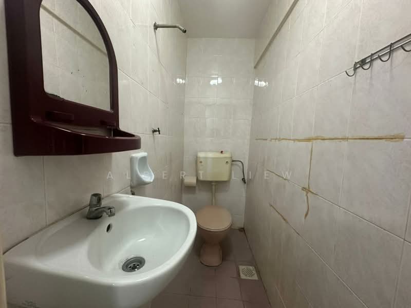 2-storey Terraced House for Sale in Permas Jaya (Johor) - Albert Liew - Bathroom - PropertyGuru.com.my