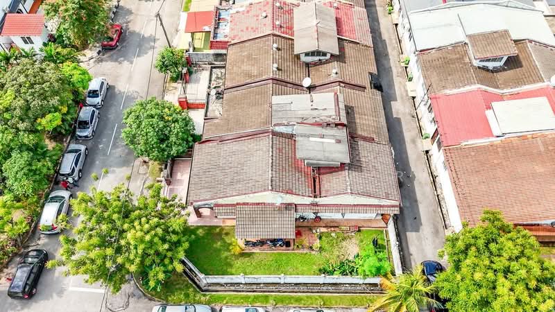 1-storey Terraced House for Sale in Taman Lucky (Bangsar) - Keasavan Hari Krishnan - Exterior - PropertyGuru.com.my