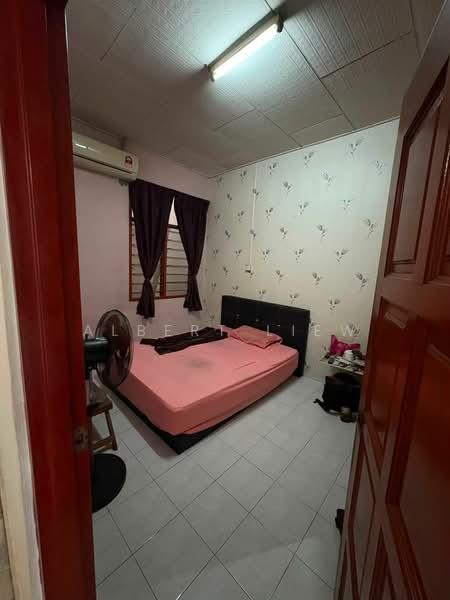 Rumah Teres 1 Tingkat untuk Dijual di Skudai (Johor) - Albert Liew - Bedroom - PropertyGuru.com.my