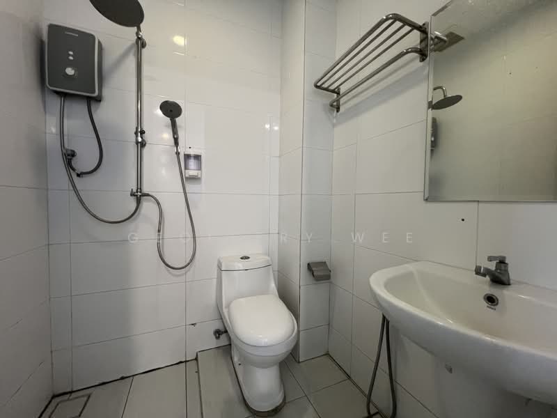 Service Residence for Rent at The Wave Residence - Geoffery Wee - Bathroom - PropertyGuru.com.my