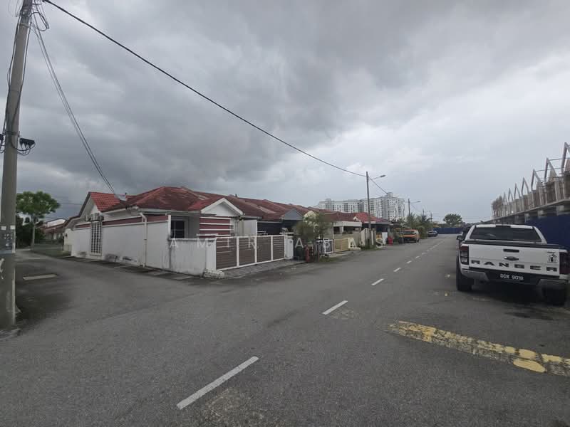 1-storey Terraced House for Sale in Taman Pinggiran Cyber (Cyberjaya) - Amir Abas - Exterior - PropertyGuru.com.my