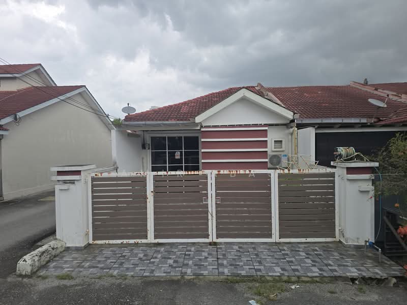 1-storey Terraced House for Sale in Taman Pinggiran Cyber (Cyberjaya) - Amir Abas - Exterior - PropertyGuru.com.my