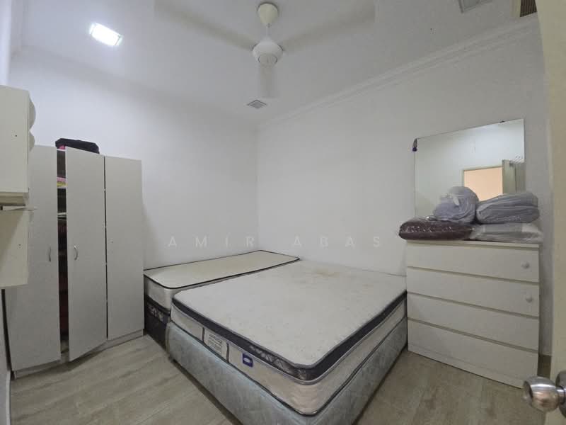 1-storey Terraced House for Sale in Taman Pinggiran Cyber (Cyberjaya) - Amir Abas - Bedroom - PropertyGuru.com.my