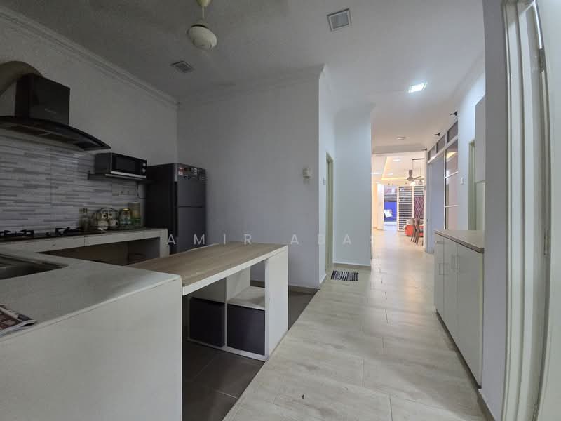 1-storey Terraced House for Sale in Taman Pinggiran Cyber (Cyberjaya) - Amir Abas - Kitchen - PropertyGuru.com.my