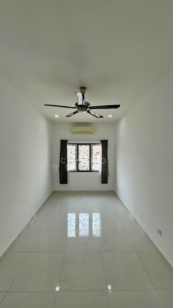 2-storey Terraced House for Sale in Bandar Kinrara Seksyen 5 (Bandar Kinrara) - Choo Pheng Chan - 2nd Bedroom - PropertyGuru.com.my