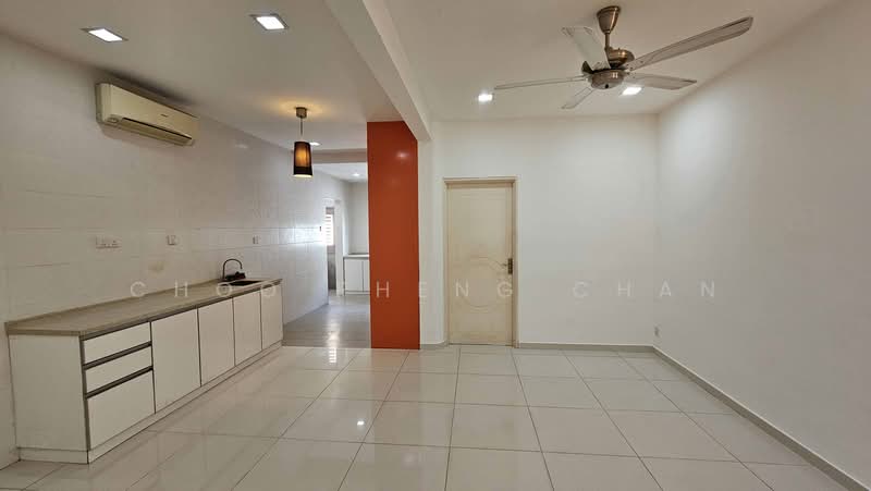 2-storey Terraced House for Sale in Bandar Kinrara Seksyen 5 (Bandar Kinrara) - Choo Pheng Chan - Dining Room - PropertyGuru.com.my