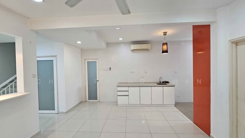 2-storey Terraced House for Sale in Bandar Kinrara Seksyen 5 (Bandar Kinrara) - Choo Pheng Chan - Dining Room - PropertyGuru.com.my
