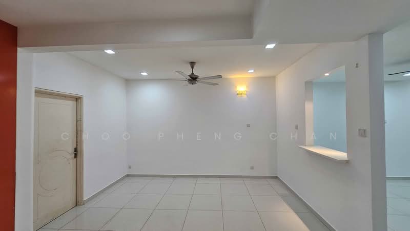2-storey Terraced House for Sale in Bandar Kinrara Seksyen 5 (Bandar Kinrara) - Choo Pheng Chan - Dining Room - PropertyGuru.com.my