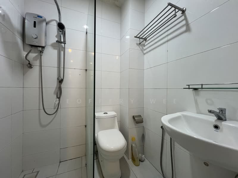 Service Residence for Rent at The Wave Residence - Geoffery Wee - Bathroom - PropertyGuru.com.my