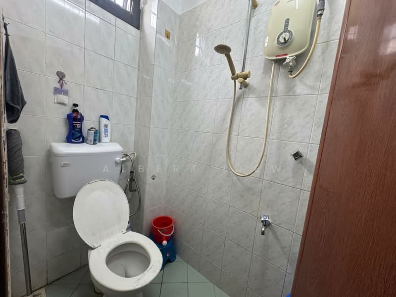 Shop / Office untuk Dijual di Grisek (Johor) - Albert Liew - Bathroom - PropertyGuru.com.my