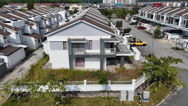 2-storey Terraced House for Sale in Alam Suria (Puncak Alam) - Gordan Wong - Exterior - PropertyGuru.com.my