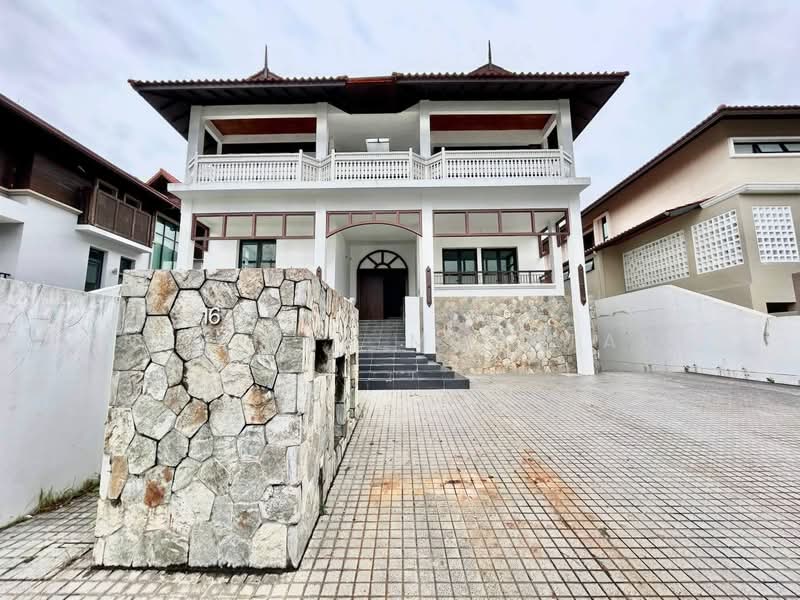 Bungalow for Sale in Bukit Jelutong (Shah Alam) - Najihah Mokhtar - PropertyGuru.com.my