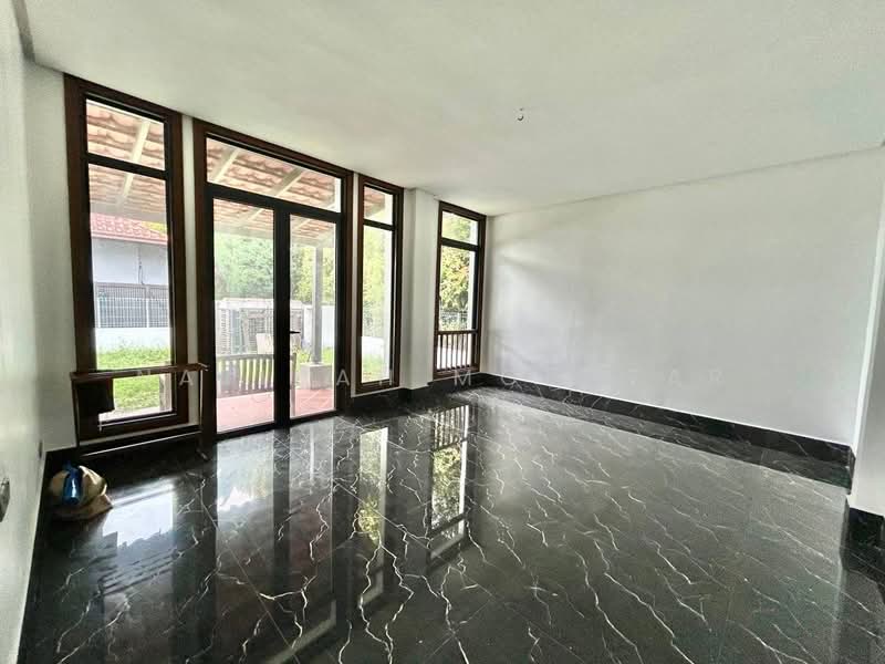 Bungalow for Sale in Bukit Jelutong (Shah Alam) - Najihah Mokhtar - PropertyGuru.com.my