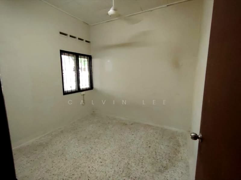 Rumah Teres 1 Tingkat untuk Dijual di Taman Daya (Johor Bahru) - Calvin Lee - PropertyGuru.com.my