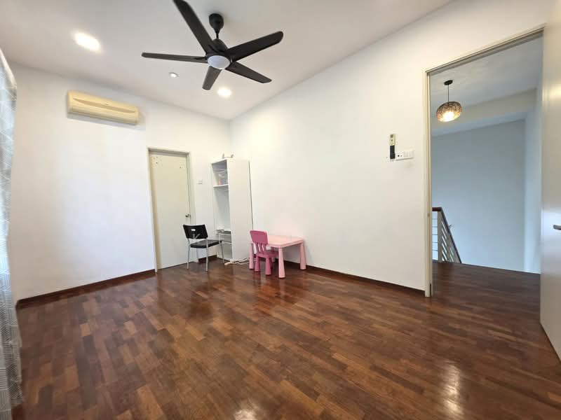 Rumah Teres 2.5-Tingkat untuk Dijual di The Oasis (Cheras) - Ken Lew - Living Room - PropertyGuru.com.my
