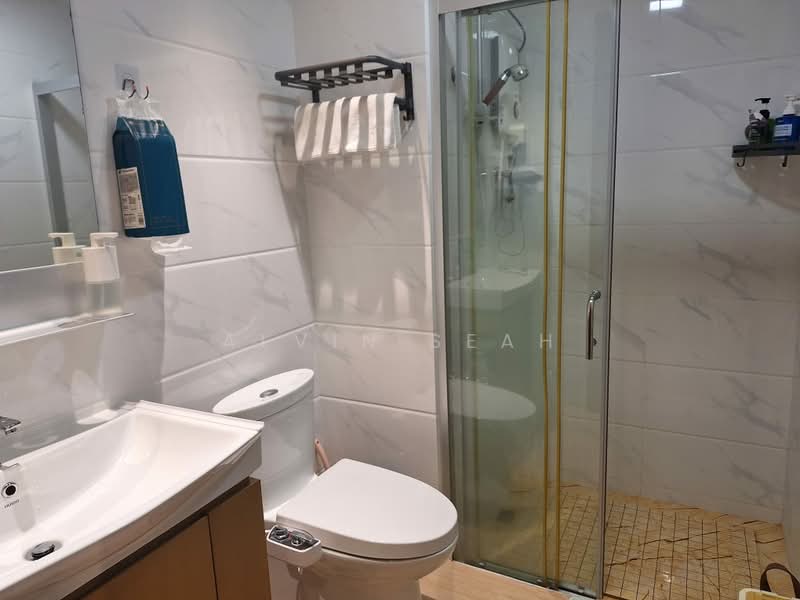Service Residence for Rent at Forest City - Alvin Seah - Bathroom - PropertyGuru.com.my