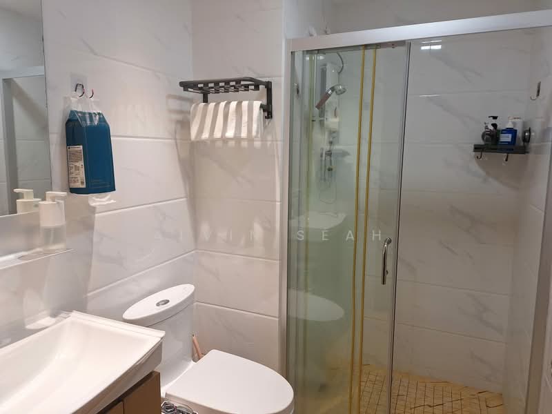 Service Residence for Rent at Forest City - Alvin Seah - Bathroom - PropertyGuru.com.my