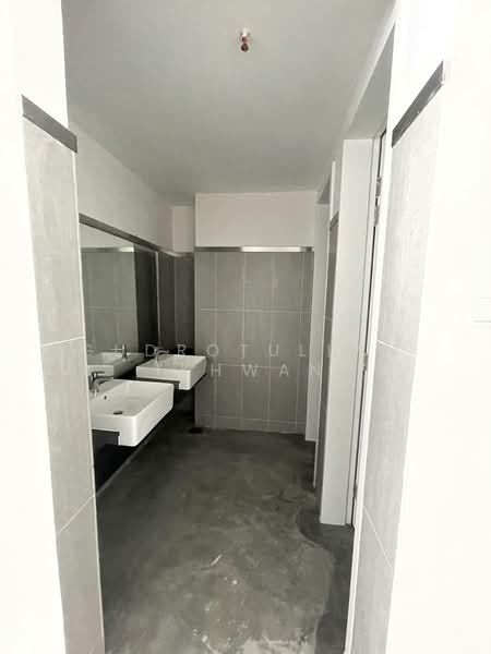Kedai / Pejabat untuk Disewa di Sentul (Kuala Lumpur) - Gudrotullah Ikhwan - Bathroom - PropertyGuru.com.my