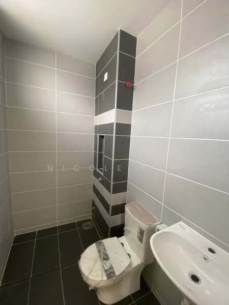 Rumah Teres 2 Tingkat untuk Dijual di Mutiara Rini (Skudai) - Nicole Pua - Bathroom - PropertyGuru.com.my