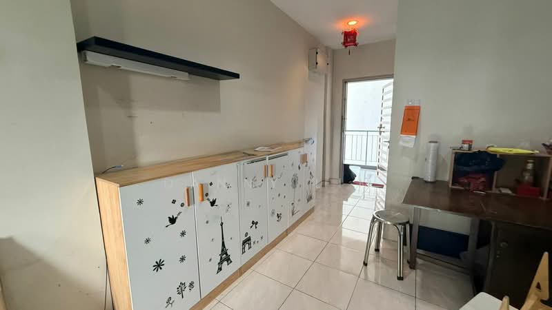 Kondominium untuk Disewa di Lagoon Suites - Danny Lim - Living Room - PropertyGuru.com.my