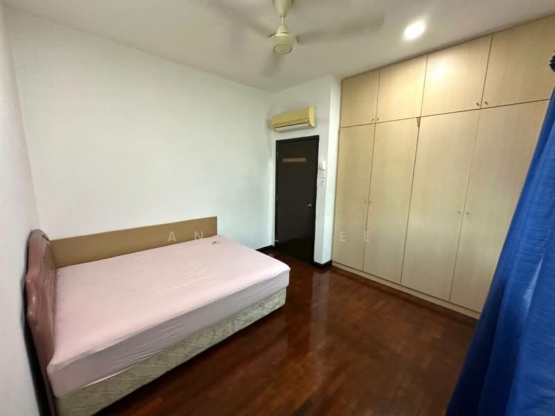 Rumah Teres 2 Tingkat untuk Disewa di Leisure Farm (Gelang Patah) - Angel Lee - Bedroom - PropertyGuru.com.my