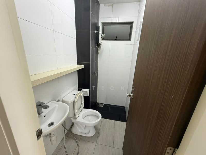 Condominium for Rent at Seasons Garden Residences - CK Teong - Bathroom - PropertyGuru.com.my