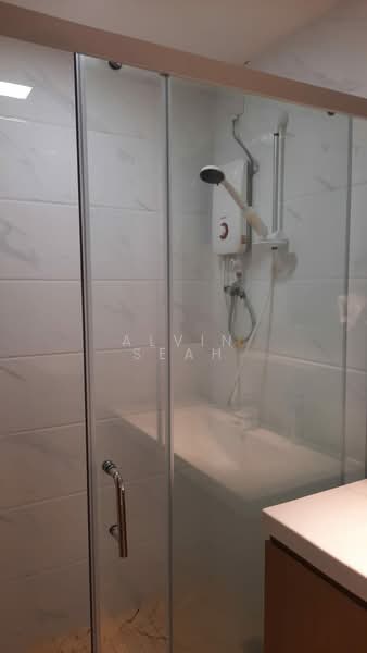 Apartment for Rent at Forest City - Alvin Seah - Bathroom - PropertyGuru.com.my